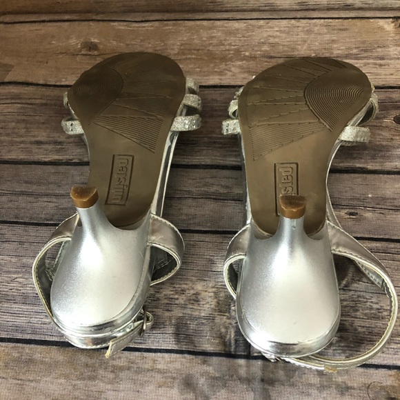 Sliver Unlisted Heels - Picture 6 of 6